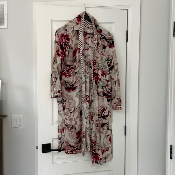 Tribal Jeans Long DUSTER with pink floral pattern - Picture 1 of 3